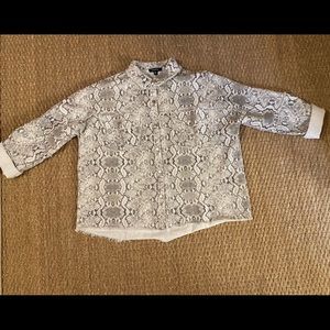 Snakeskin print shaket